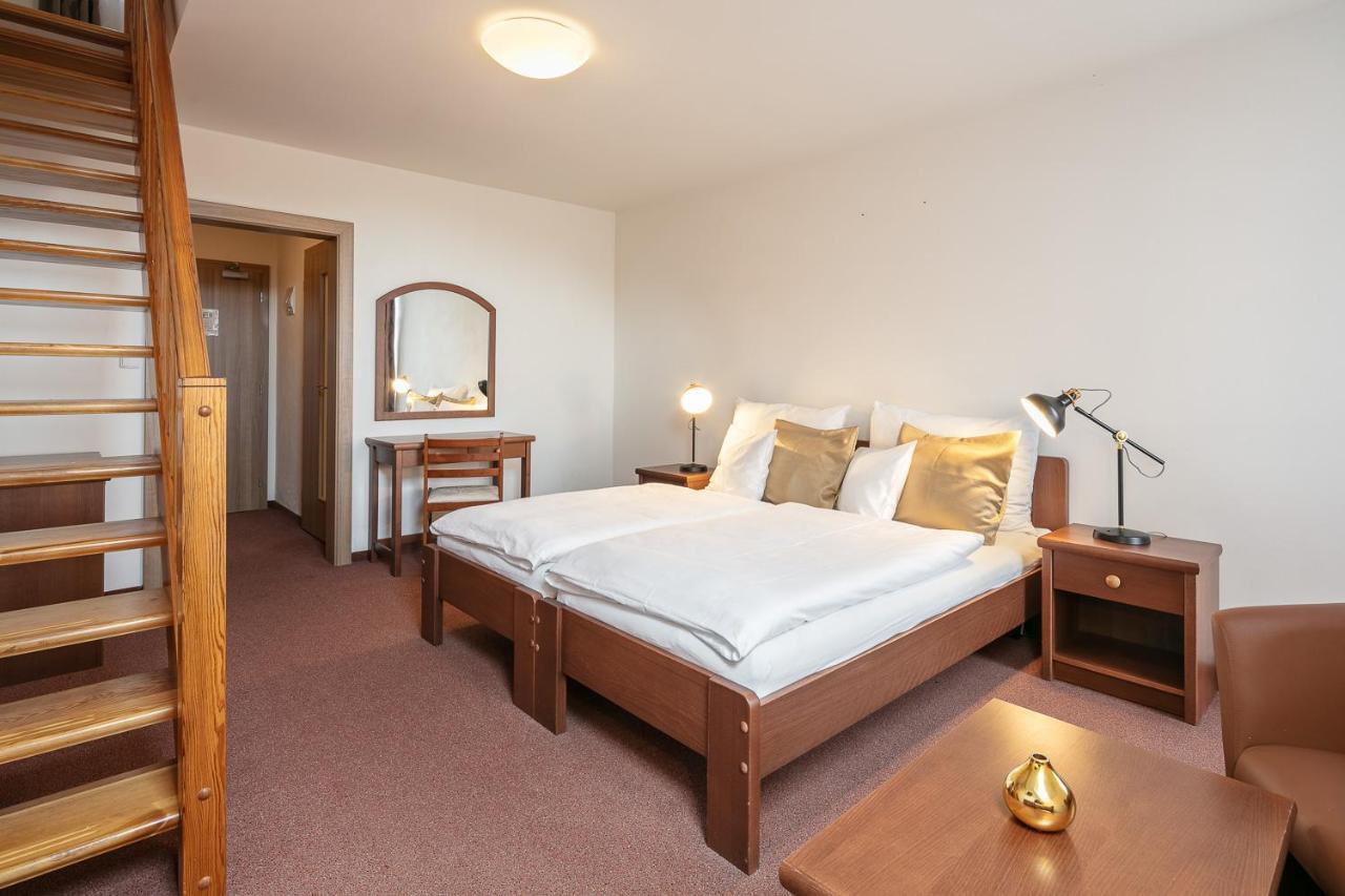Pytloun Wellness Hotel Hasistejn Misto Екстер'єр фото