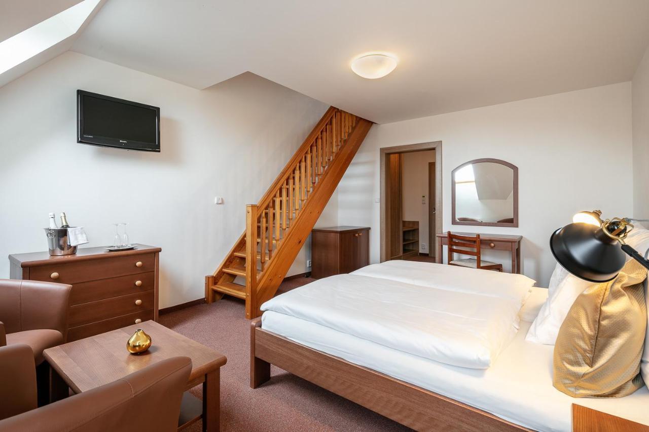 Pytloun Wellness Hotel Hasistejn Misto Екстер'єр фото