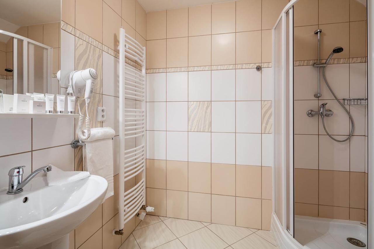 Pytloun Wellness Hotel Hasistejn Misto Екстер'єр фото