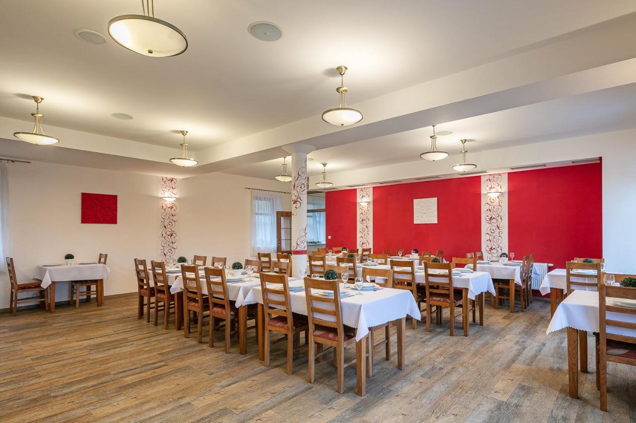 Pytloun Wellness Hotel Hasistejn Misto Екстер'єр фото