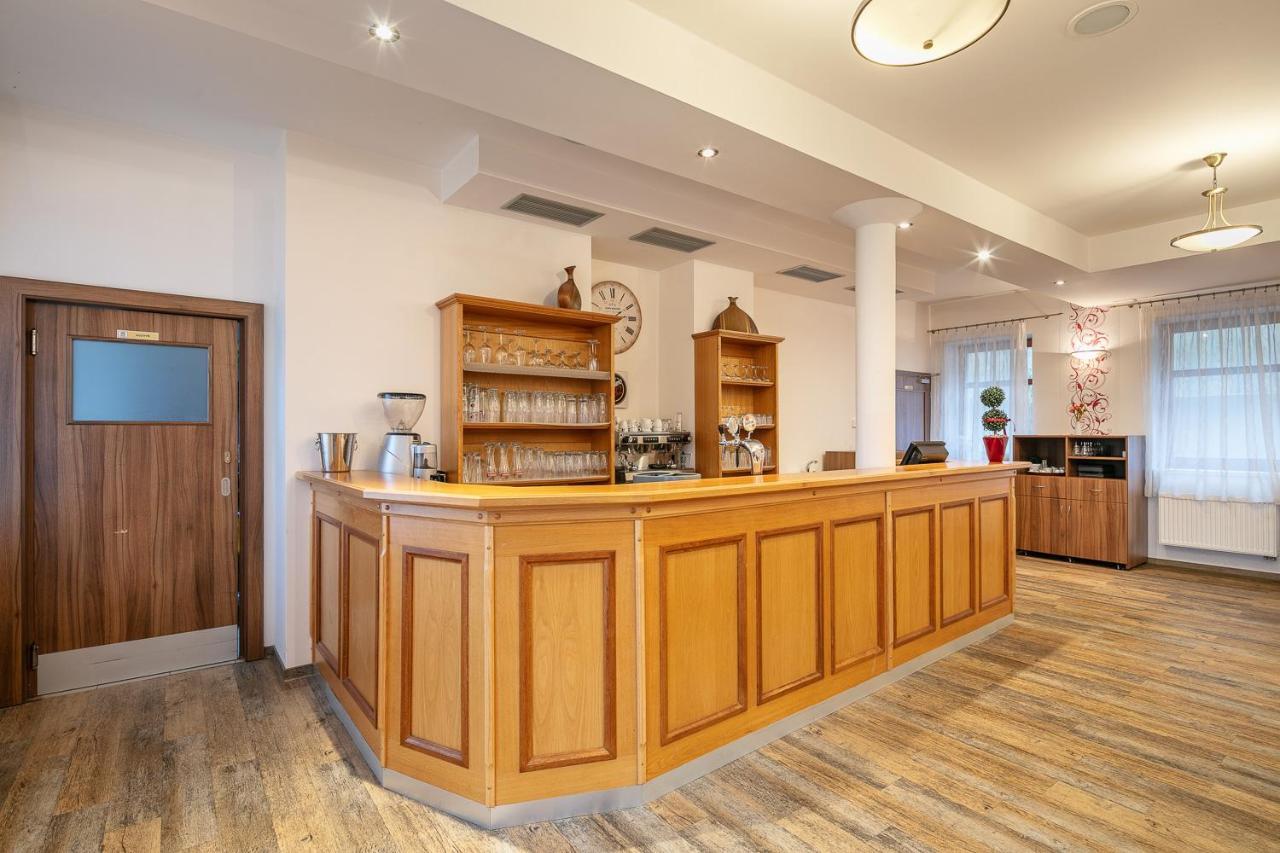 Pytloun Wellness Hotel Hasistejn Misto Екстер'єр фото